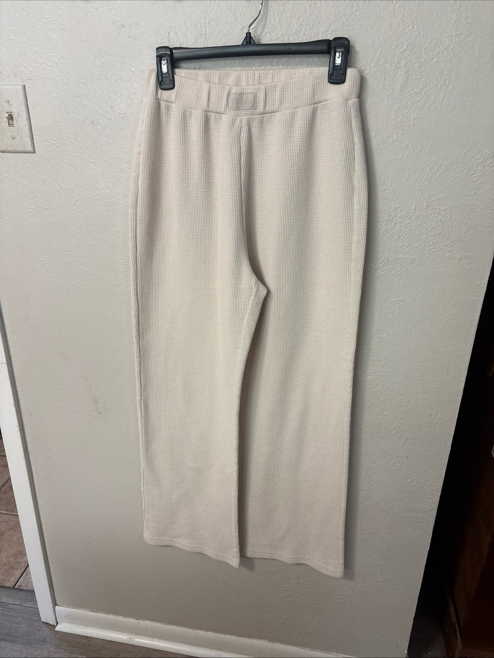 Comfrt Women’s Cream Waffle Knit Wide-Leg Lounge Pants Size M